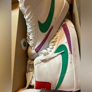 Nike Blazer Mid 77 Vintage White Green Fuchsia - Women’s Sz 7.5